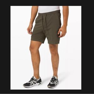Lululemon Shorts Mens Large olive green Bowline Short 8” Stretch Ripstop